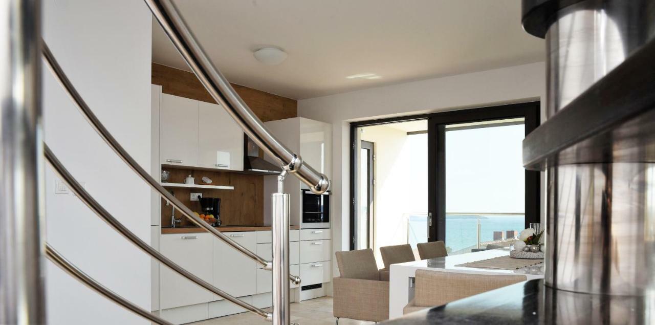 Villa M - Your Business & Holiday Apartment In Šibenik Exterior foto